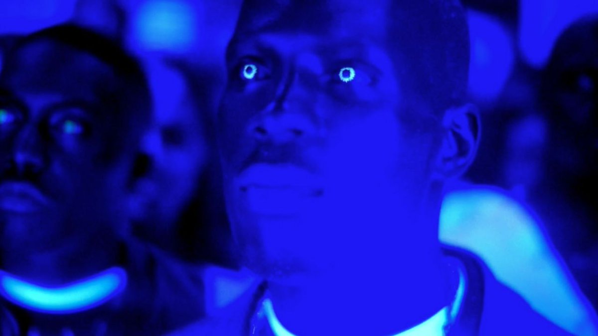 nitehawkcinema's tweet photo. Hype Williams' BELLY is on 35mm Wednesday 8/12 at Nitehawk Prospect Park in our next ADVENTURES IN BLACK CINEMA https://t.co/T7bEBzBnuh