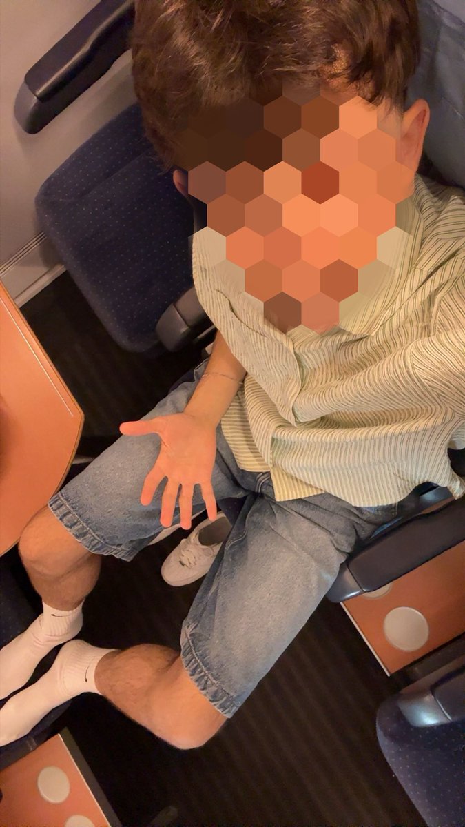 Noah19yo's tweet photo. 19yo Master
Would you sit next to me? 😏
Dm to be next💸😈

#master #selling #paypig #alpha
#young #cashslave #malefeet #socks https://t.co/xzjhExSTcn