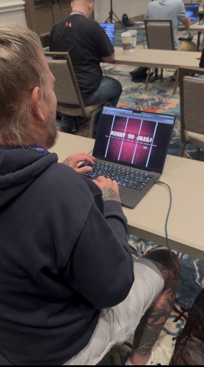 curi0usJack's tweet photo. Watching @cantcomputer trip the anti-ai lab features in our training has utterly made my day. https://t.co/dk1VDG33zh