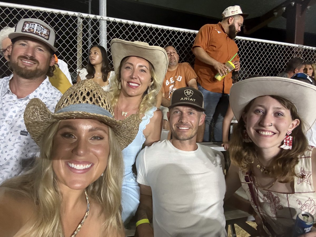 BastropYR's tweet photo. Spotted #Bastrop #youngrepublicans at the #homecoming #rodeo yesterday! https://t.co/uz6QnAwKus