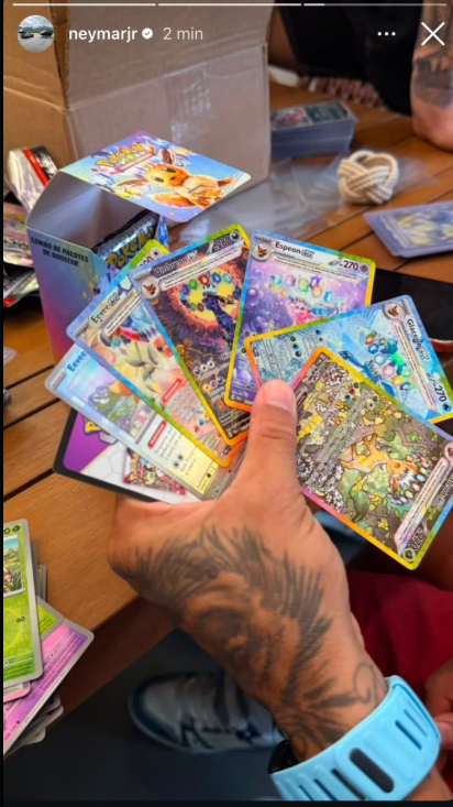 previaxd's tweet photo. neymar junior tira um god pack de evoluções prismáticas.

este é o tweet. https://t.co/OlMYqRP6q8
