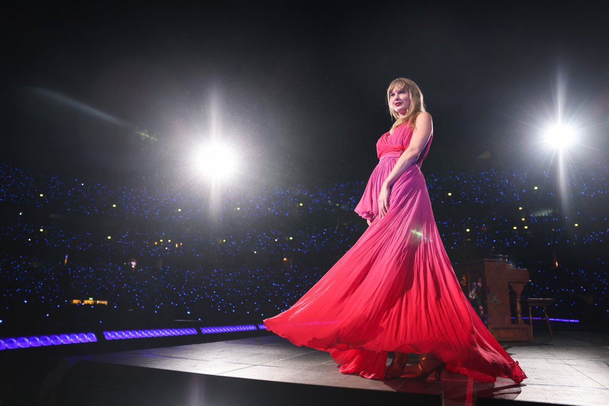 TaylorinUHQ's tweet photo. https://t.co/epg33LMqft