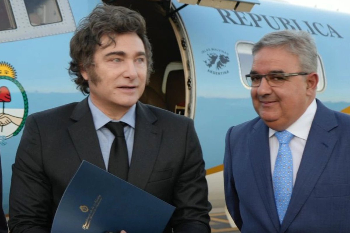 digamosar_ok's tweet photo. Acá tenemos a @RaulJalil_ok, gobernador de Catamarca, que podría aportar senadores para que el gobierno consiga quórum. https://t.co/xTViaeemSw