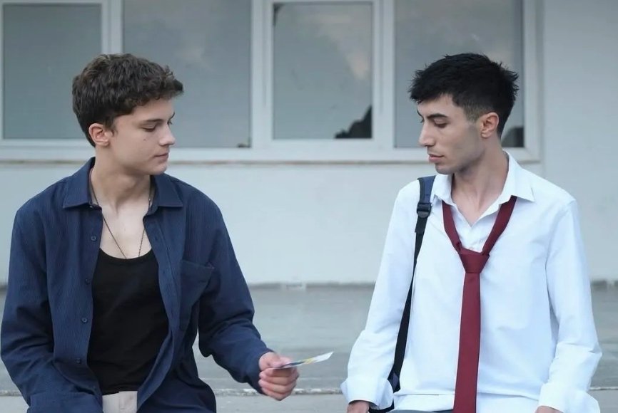 Capybara_br's tweet photo. Aras kargo Leyla'ya söyle de,Ezgi'yi bana yapsın kardeş😘

#Daha17 https://t.co/6UaxdL58lG