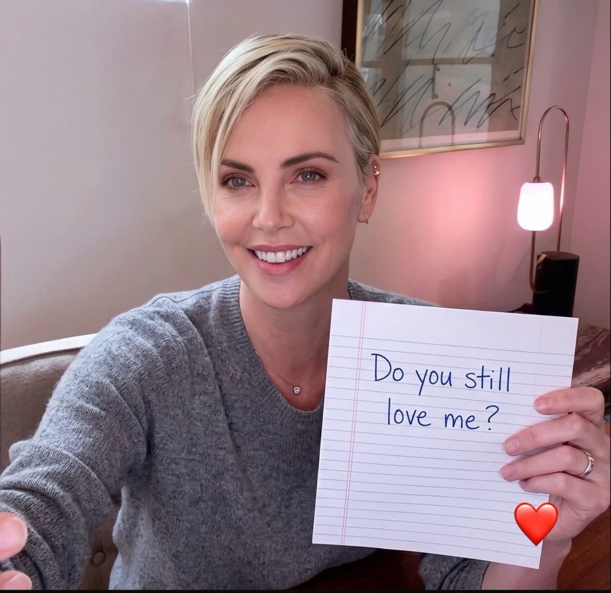 CharlieThen79w's tweet photo. You are too good 😊 to be true 🥰 too real to be a dream too wonderful 👍 to be lost. No wonder, there’s no one for me but you 🌹😍!! Take care of yourself sweetheart and have a beautiful day ❤️I Love You
#Charlizetheron #Hollywoodstar
#charlizetheron  #fyp #foryoupage 
#actress https://t.co/Y1hsktjnNW