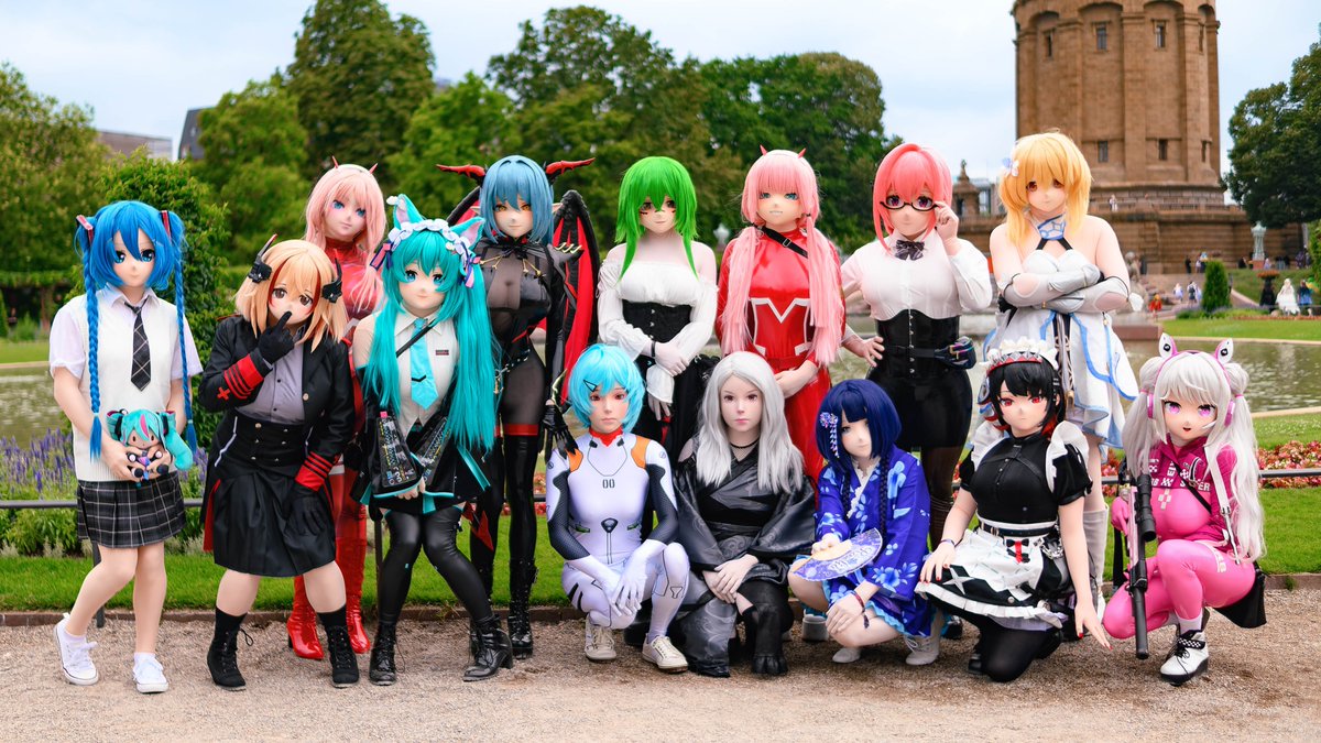 PrinzH_kig's tweet photo. At the #Animagic26 with left to right @Miku_Kigu @everkigu @Kigu_Tsu Yoru @PrinzH_kig @RatchetSony @aura_kig @NcAmaranth @crouvean_kig @Neko_Kigu @KyoukaKig @Ryn_Kig @Lumine_Kigu @kiguFTW 
📷 @FritekT https://t.co/6DBtWMKALI