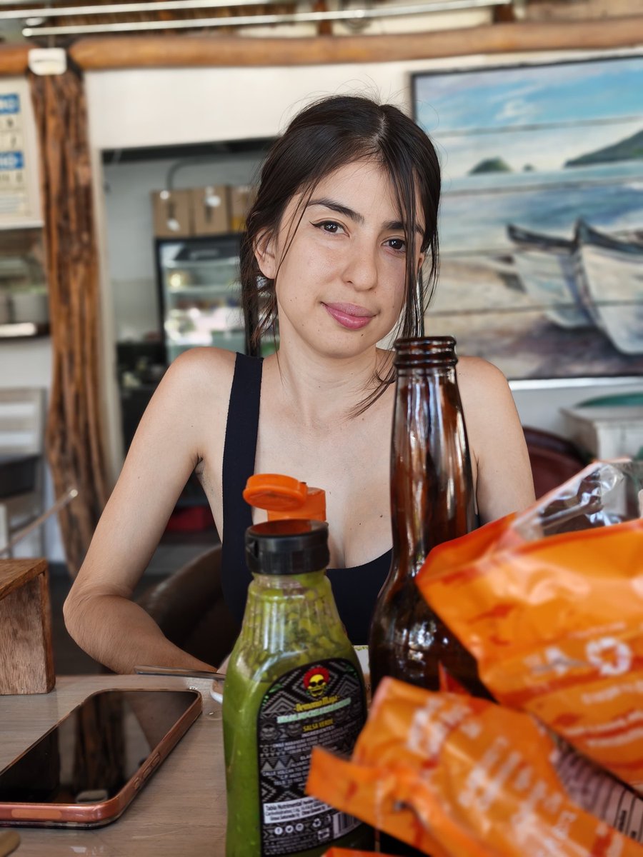 kylie_0ficial's tweet photo. Me presento 🥺❤️

Soy Karol Smith 
Tengo 23 años 

Y soy muy cachonda 😭 https://t.co/LXqrwzw8yV