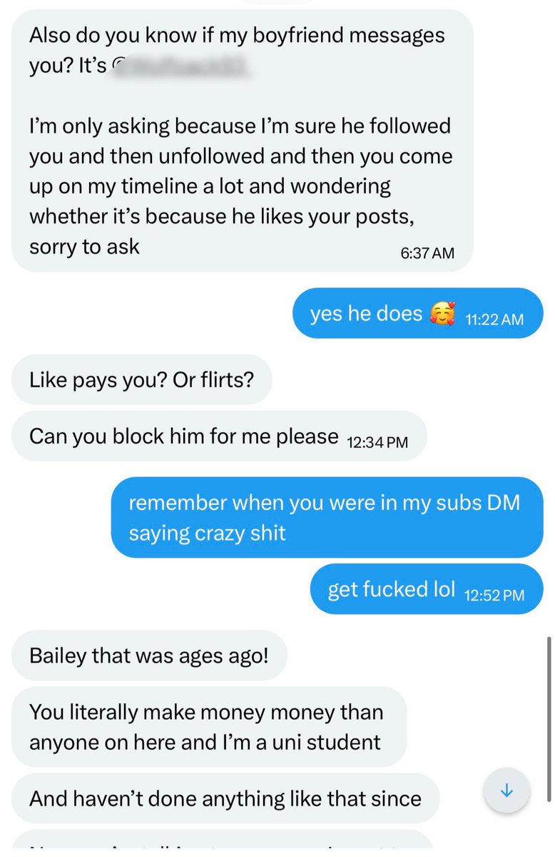 ella_joy61157's tweet photo. LMAOOOO mind you she was in one of my owned subs DMs begging him to send to her and not me 😂😭 https://t.co/62qVFaDAZ6