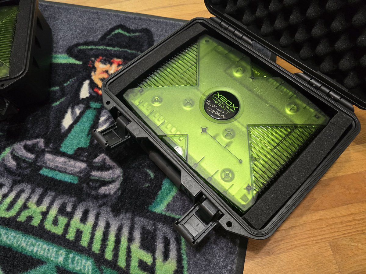 ImOGXboxGamer's tweet photo. @Ed_Fries Got the Partner and Launch secured in carrying cases for PRGE!
I'm thinking big silver autograph on the bottom right of each? Using a silver thick sharpie or paint pen? For reference here's a black autographed Xbox. Thoughts? 🫡
#xbox #ogx #xbox360 #ogxboxgamer https://t.co/IK8EejaD1w