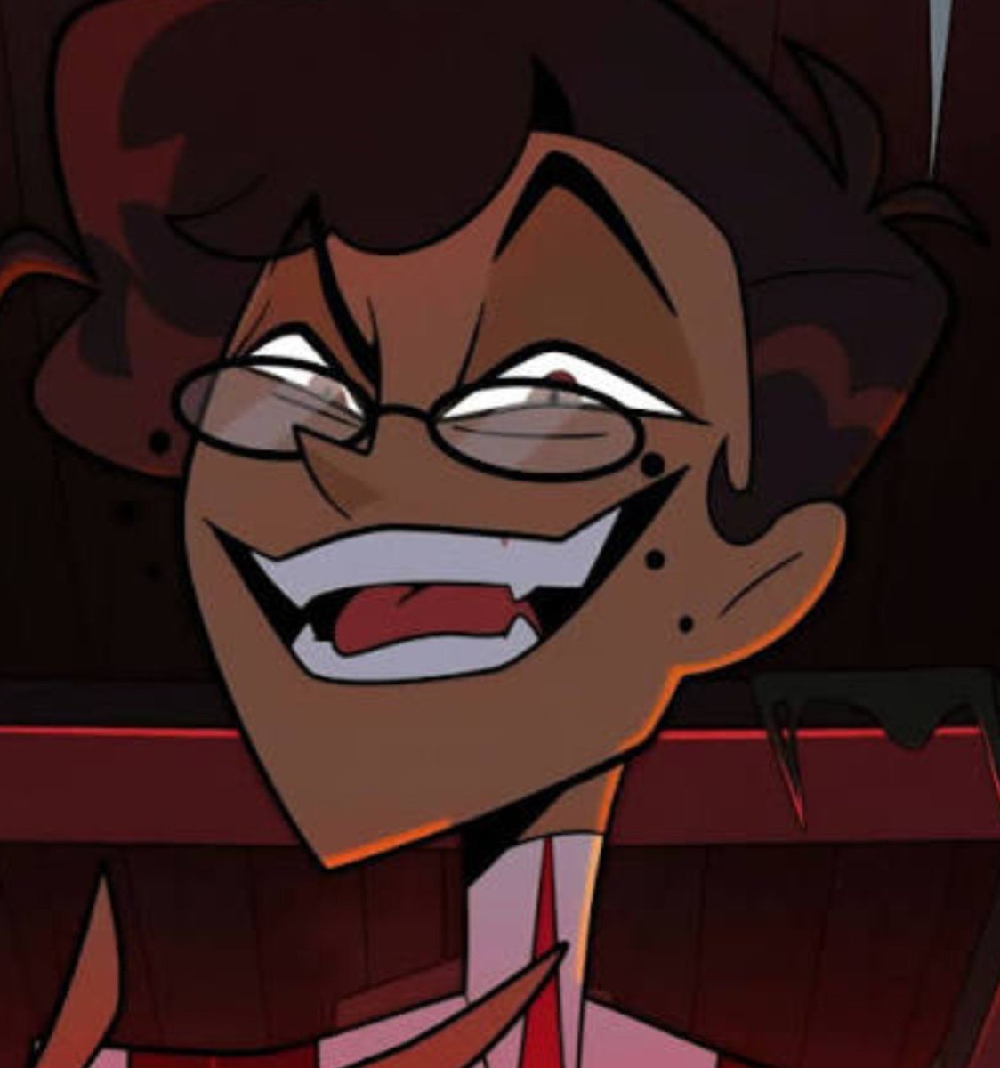 Weeblez_Wobblez's tweet photo. Taking a moment to appreciate Human Alastor's fangs https://t.co/b6bmCYBv0V