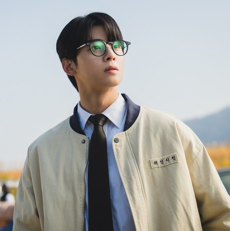 ChaEunwooINTL's tweet photo. 🏆 CHA EUNWOO is nominated for the 𝗔𝗰𝘁𝗼𝗿 𝗼𝗳 𝘁𝗵𝗲 𝗠𝗼𝗻𝘁𝗵 (August) at the 𝗔𝘀𝗶𝗮 𝗦𝘁𝗮𝗿 𝗘𝗻𝘁𝗲𝗿𝘁𝗮𝗶𝗻𝗲𝗿 𝗔𝘄𝗮𝗿𝗱𝘀.

📆 Voting Period (KST)
—  August 3 ~ August 31, 11:59PM

🗳️ Voting Guide
— Scores combine PODOAL & mubeat vote percentages (1:1 ratio)
— Collect every day! 🚨
— Get 1 free ticket for every 10 ads (max 3 per day) on both apps. Complete missions or buy tickets to get even more!

🎖️Monthly Winner Benefits
• Monthly Winner Trophy
• Press Release & style Magazine Article
• Newsen & style Web Banner
• Cumulative Points: 300+ M secures a spot in the 1st Round Main Voting and a priority ceremony invite to the 2027 Asia Star Entertainer Awards. Cha Eunwoo has already won for two months, so he has 200 M; by winning this month, he would reach 300 M.

#ChaEunwoo #TheWONDERfools #원더풀스
#차은우 #チャウヌ #车银优 #ชาอึนอู #車銀優