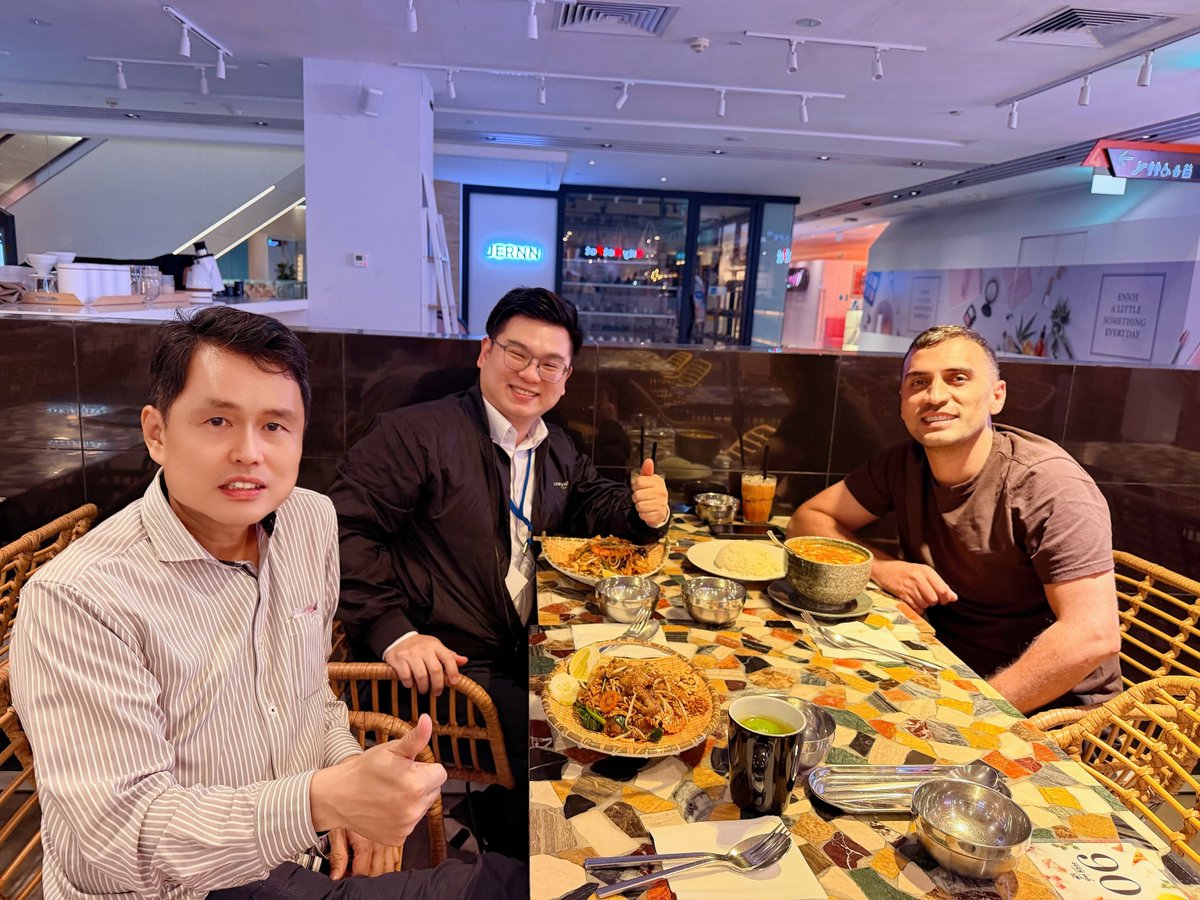 rainstream_rain's tweet photo. We are all forging ahead amidst the wave of the AI ​​era, making our mark in our respective fields.

The future belongs to those who dare to innovate—and even more so to those willing to strive side by side.

#AI #Innovation #Dubai #Turkey #Entrepreneurship #BuildTogether https://t.co/JxrQ99LNel