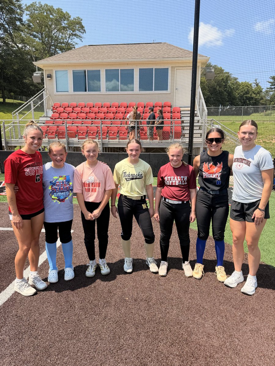 Raven_Softball's tweet photo. A busy day of camp at the field! 

We are so thankful for the middle school and high school athletes that’s came to campus today! 

The future is bright for Raven Softball‼️ https://t.co/LSTnJ5pn4z