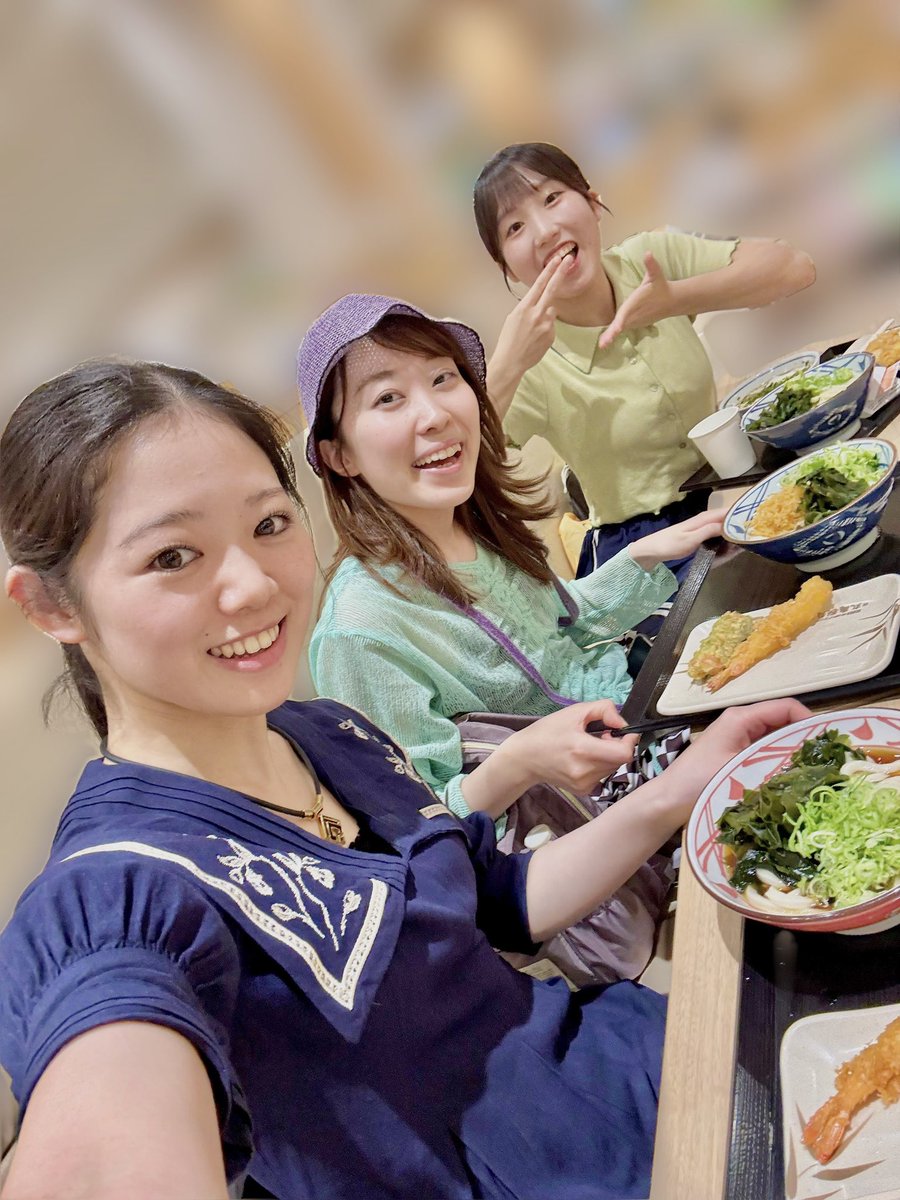 YuuriInada's tweet photo. #本ミュ2026

８月１日は稽古終わりにうどんをすすりました。
その後ガチャガチャ回しました。
楽しかったです。

#本好きの下剋上 https://t.co/Z4ebh1VT1E