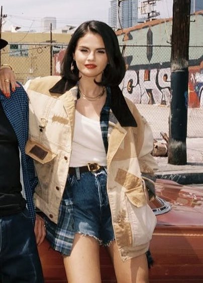 selenasherare's tweet photo. i'm obsessed with this look. https://t.co/0iEFo8y0SW