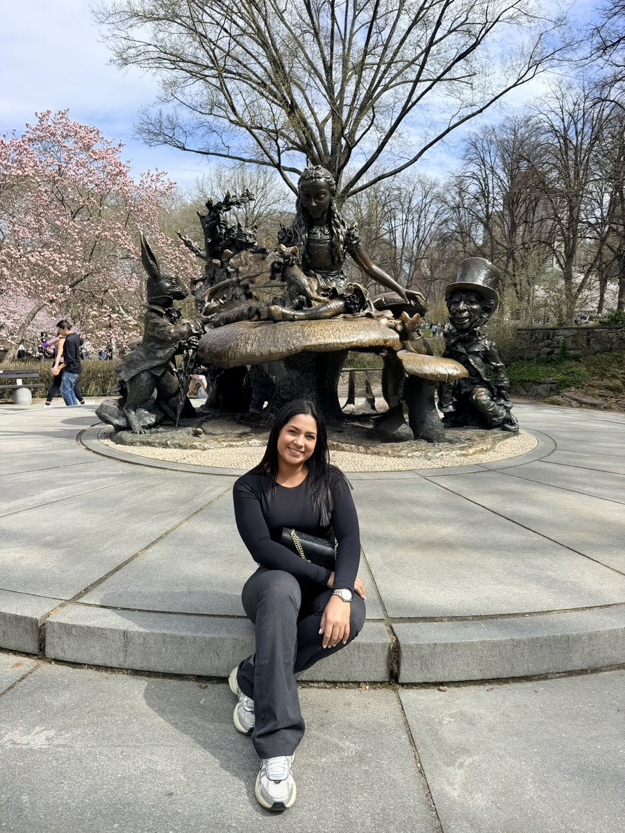 SMLontero's tweet photo. Devuélvanme a NY🗽🍸 esta ciudad y su vibra es todo lo que está bien.. https://t.co/4b1jxVDYPR