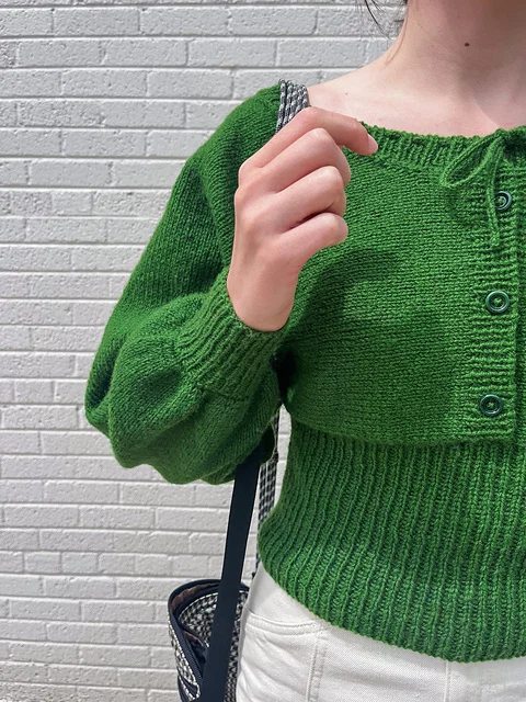 ddubb_hobby's tweet photo. 귀엽다 내가 못입는 모냥이지만.... 누가 떠주세요~ ㅋㅋㅋㅋ
Gibson Sweater by Logan Snook (데뷔 패턴!) https://t.co/vo6tM5rSk6