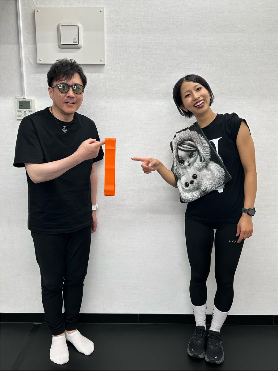 megabox666's tweet photo. 昨日は #HAGANE の #凪希 さんが剣士のおじさん👴達を追込むドS企画な合同トレーニング会でした。

2部に参加した私は見事に腕肩が筋肉痛でプルプルしてますw
でも、おじさん達皆んな楽しそうだったなw

さて今日は聖飢魔IIに参拝するのだが腕が上がらないよ😂 https://t.co/dkhLvLwOSg