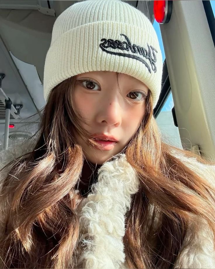 flokkuwi_'s tweet photo. —    ℱriends request
             
ㅤ๑.ㅤNombre: Francesca
    ๑.  Estatura: 1.60
    ๑.  Signo: Virgo
    ๑.   Estatus: Soltera
    ๑.    Colores favs: Rosa pastel, Celeste y verdps

   「   +  」lngshot, cortis, enha, series, comer, música, videojuegos.
     ㅤㅤ♥︎  for DM https://t.co/avKHBVxzpL