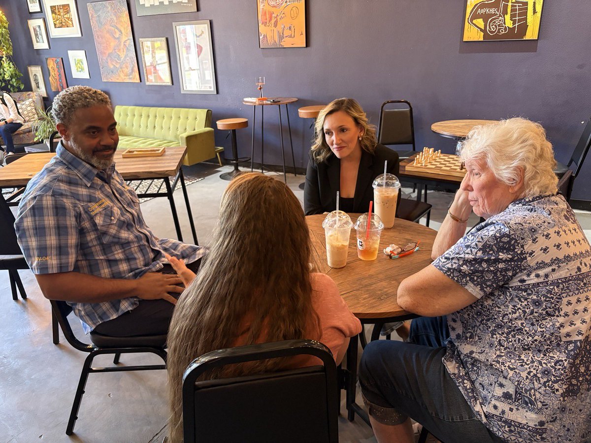 StevenHorsford's tweet photo. From Pahrump to Tonopah, it’s been great meeting voters across #NV04 this weekend. I’m not taking a single vote for granted because this election is about making sure you, the people who make Nevada work, are heard. https://t.co/5mn53p7wyH