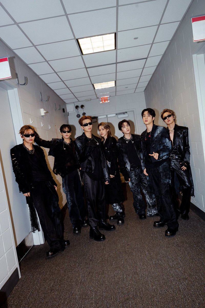 _BTSMoments's tweet photo. #BTS_WORLDTOUR_ARIRANG Surprise Songs *updated* 

📍 EAST RUTHERFORD 🇺🇸
Day 1: DIS-EASE & Run 
Day 2: Autumn Leaves & GO, GO (𝐍𝗘𝗪) 

📍 PARIS 🇫🇷
Day 1: BOY WITH LUV & JUMP
Day 2: SO WHAT & We Are Bulletproof: THE ETERNAL

📍 MUNICH 🇩🇪
Day 1: Baepsae (Silver Spoon) & Pied Pipe
Day 2: Louder Than Bombs & Blood Sweat & Tears

📍 LONDON 🇬🇧
Day 1: Life Goes On & Dionysus
Day 2: Save Me & Young Forever

📍 Brussels 🇧🇪
Day 1: TOMORROW & BOY WITH LUV
Day 2: ON & FOR YOUTH 

📍 Madrid 🇪🇸
Day 1: Airplane Pt.2 & Outro: WINGS
Day 2: Mikrokosmos & Best of Me

📍 Busan 🇰🇷
Day 1: Paldogangsan & Ma City & One More Night
Day 2: Dimple + DDAENG + Magic Shop & One More Night 

📍 Las Vegas 🇺🇸
Day 1 : Permission To Dance & Go Go
Day 2 : Black Swan & Spine Breaker 
Day 3 : Anpanman & Attack on Bangtan
Day 4: Boyz With Fun & Danger

📍Stanford 🇺🇸
Day 1: N.O & Anpanman 
Day 2: Dope & Blood Sweat & Tears
Day 3: I Need U & No More Dream

📍Mexico City 🇲🇽
Day 1:  Boy in Luv & So What 
Day 2: We are BulletProof Pt.2 & Just One Day 
Day 3: Airplane Pt.2 & Spring Day 

📍 EL PASO 🇺🇸
Day 1: ON & Outro: Wings
Day 2: Dionysus & Best Of Me

📍 Tampa 🇺🇸
Day 1: Permission To Dance & Magic Shop
Day 2: Boy with Luv & Pied Piper
Day 3: Life Goes On & Baepsae (Silver Spoon)

📍Tokyo 🇯🇵 
Day 1: Save Me & Crystal Snow
Day 2: Dope & For You

📍Goyang 🇰🇷
Day 1: Mikrokosmos & I Need U
Day 2: Take Two & DNA
Day 3: Spring Day & Run