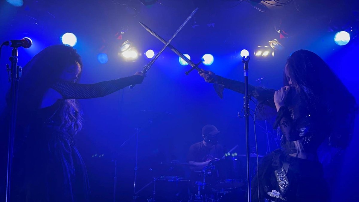 gods_of_decay's tweet photo. FrostのソロプロジェクトGodfrost
@godfrostband

昨日、池袋手刀ライブにご来場いただいた皆様、共演者の皆様、そして池袋手刀スタッフの皆様ありがとうございました！

次回は10月にGodfrost主催イベント 「DARKNESS PHOBIA 」 が第2弾として復活！

詳細は近日公式発表予定！

📷️ @FarEastRadioJ https://t.co/zIBKlF13S5