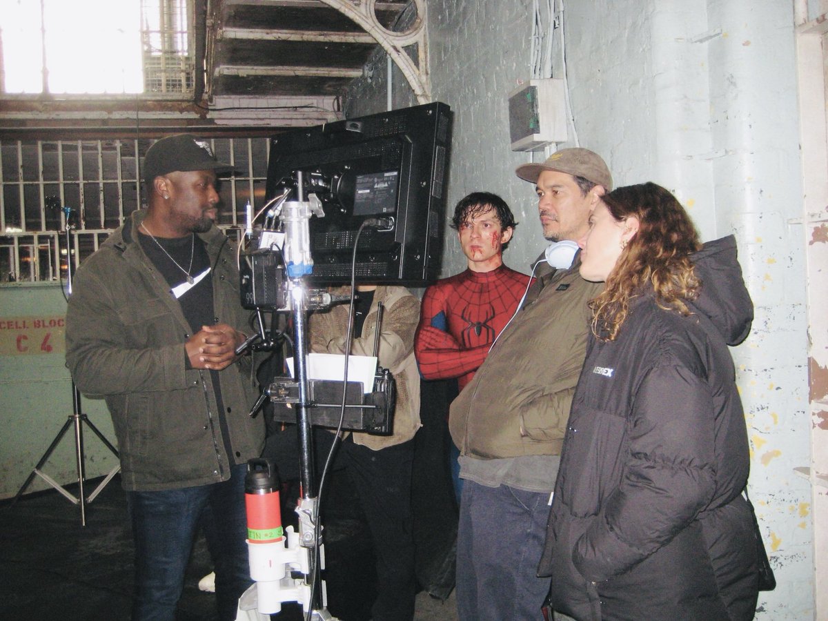 OfficialCowan's tweet photo. What an honor it was to guest second unit direct and action design Maskless Spidey vs The Hand scene. Endless thanks to Destin Daniel Cretton for the opportunity. Thanks to Peng Zhang (2U director of all the other action in the film) and the stunt/rigging team for their support https://t.co/8Lw6jSAYOn