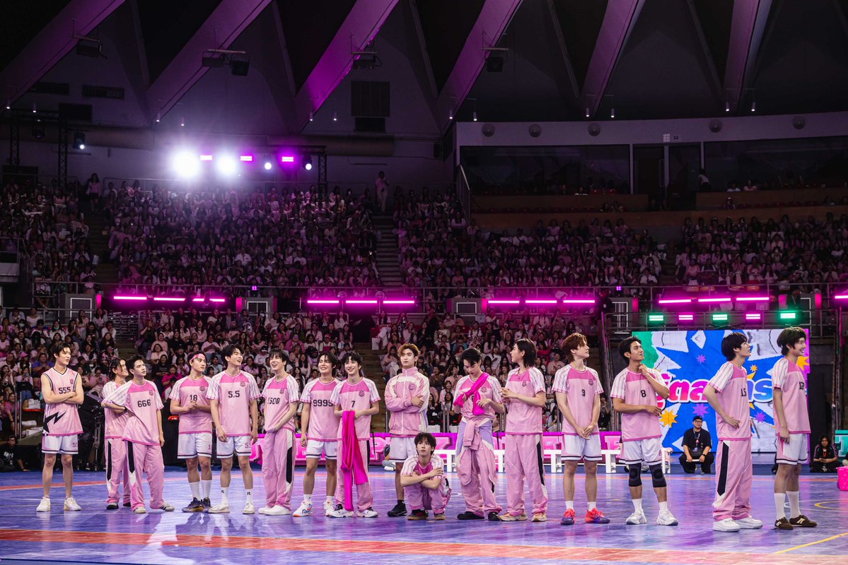 DomundiTV's tweet photo. ประมวลภาพบรรยากาศภายในงาน 𝐃𝐌𝐃 𝐒𝐏𝐎𝐑𝐓𝐒 𝐃𝐀𝐘 𝟐𝟎𝟐𝟔 
𝑯𝒊𝒈𝒉 𝑺𝒄𝒉𝒐𝒐𝒍 𝑽𝒊𝒃𝒆𝒔 🏆💚🩷✨

DOMUNDI SPORTS 2026
#DMDSportsDay2026 https://t.co/xsDROIqY4r