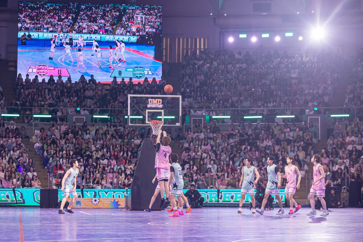 DomundiTV's tweet photo. ประมวลภาพบรรยากาศภายในงาน 𝐃𝐌𝐃 𝐒𝐏𝐎𝐑𝐓𝐒 𝐃𝐀𝐘 𝟐𝟎𝟐𝟔 
𝑯𝒊𝒈𝒉 𝑺𝒄𝒉𝒐𝒐𝒍 𝑽𝒊𝒃𝒆𝒔 🏆💚🩷✨

DOMUNDI SPORTS 2026
#DMDSportsDay2026 https://t.co/HMJdMMnp6P