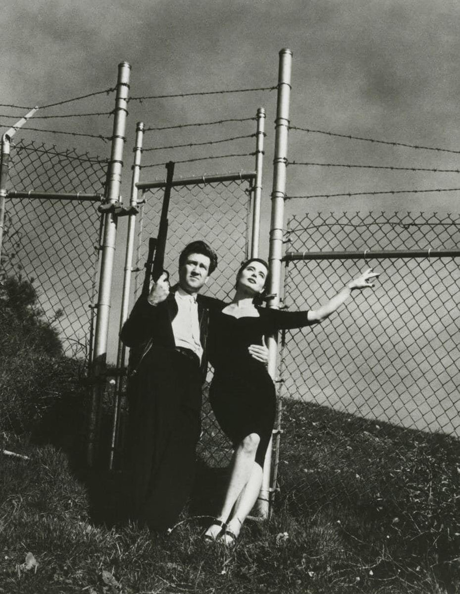 areyourecording's tweet photo. david lynch and isabella rossellini, 1988 https://t.co/6fegJUKNbn