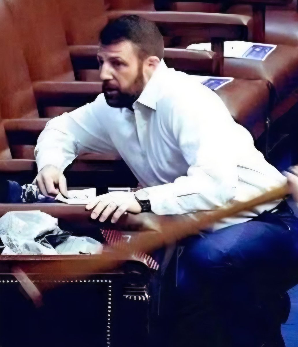 OcrazioCornPop's tweet photo. 🚨 BREAKING: Trump is open to appointing Ron DeSantis to a Cabinet position:

“I LIKE HIM A LOT!”

We know Markwayne Mullin @SecMullinDHS will not be mass deporting illegal aliens or expired TPS holders.

WOULD YOU SUPPORT @RonDeSantis TO HEAD DHS & IMPLEMENT A MASS DEPORTATION PROGRAM?