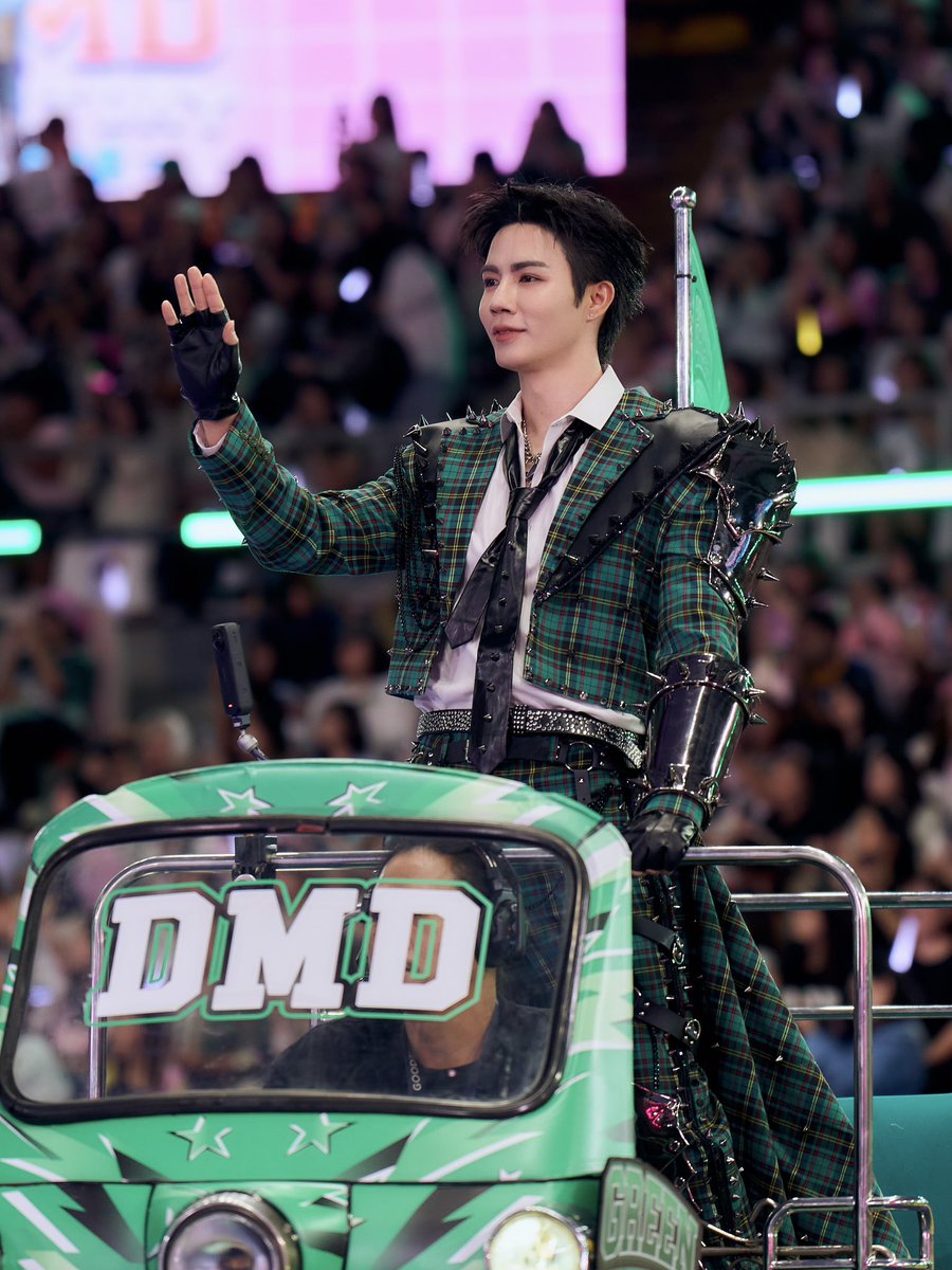 DomundiTV's tweet photo. ประมวลภาพบรรยากาศภายในงาน 𝐃𝐌𝐃 𝐒𝐏𝐎𝐑𝐓𝐒 𝐃𝐀𝐘 𝟐𝟎𝟐𝟔 
𝑯𝒊𝒈𝒉 𝑺𝒄𝒉𝒐𝒐𝒍 𝑽𝒊𝒃𝒆𝒔 🏆💚🩷✨

DOMUNDI SPORTS 2026
#DMDSportsDay2026 https://t.co/iX3kE6rKDy