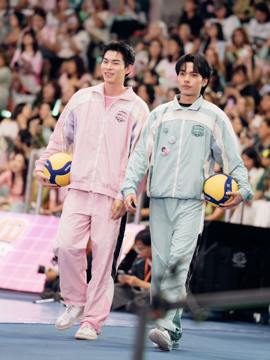 DomundiTV's tweet photo. ประมวลภาพบรรยากาศภายในงาน 𝐃𝐌𝐃 𝐒𝐏𝐎𝐑𝐓𝐒 𝐃𝐀𝐘 𝟐𝟎𝟐𝟔 
𝑯𝒊𝒈𝒉 𝑺𝒄𝒉𝒐𝒐𝒍 𝑽𝒊𝒃𝒆𝒔 🏆💚🩷✨

DOMUNDI SPORTS 2026
#DMDSportsDay2026 https://t.co/hNf5peXGBc