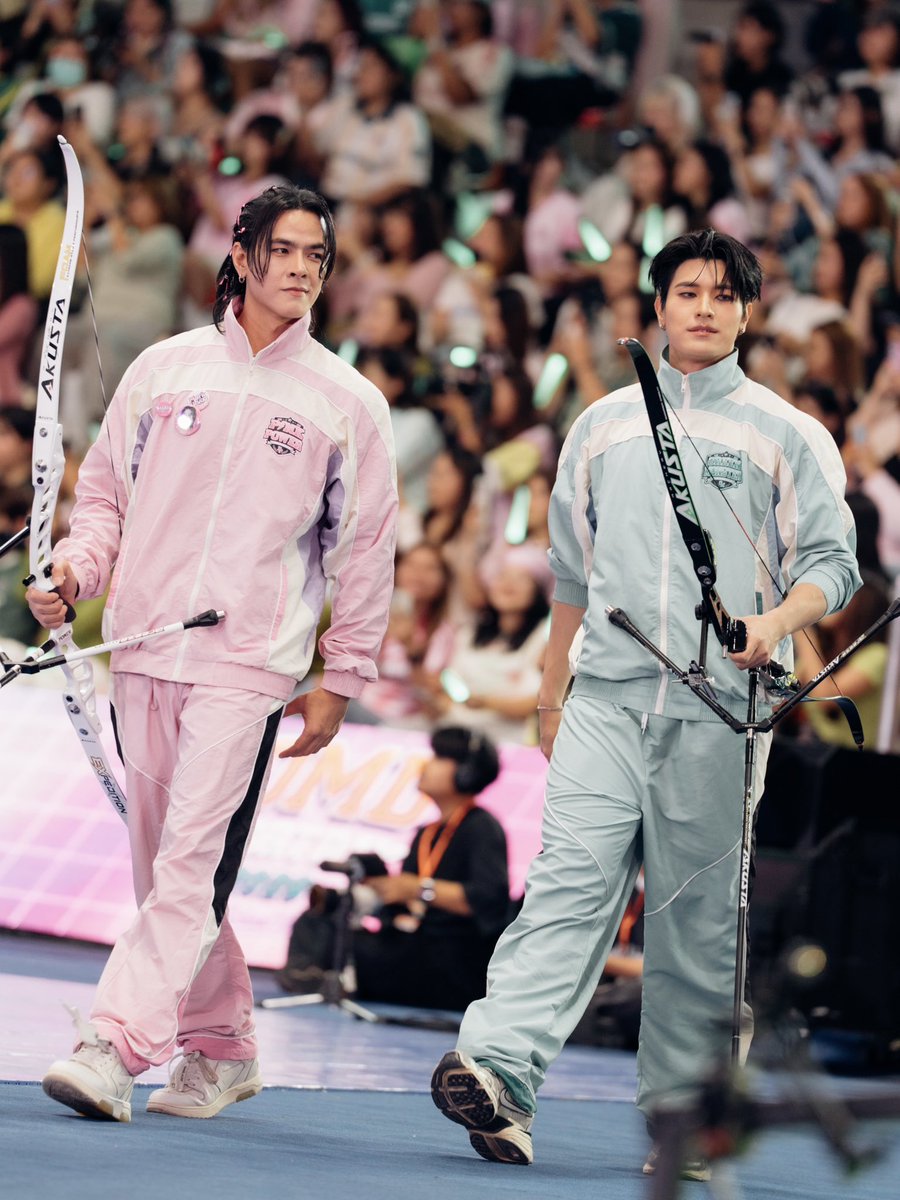 DomundiTV's tweet photo. ประมวลภาพบรรยากาศภายในงาน 𝐃𝐌𝐃 𝐒𝐏𝐎𝐑𝐓𝐒 𝐃𝐀𝐘 𝟐𝟎𝟐𝟔 
𝑯𝒊𝒈𝒉 𝑺𝒄𝒉𝒐𝒐𝒍 𝑽𝒊𝒃𝒆𝒔 🏆💚🩷✨

DOMUNDI SPORTS 2026
#DMDSportsDay2026 https://t.co/hNf5peXGBc
