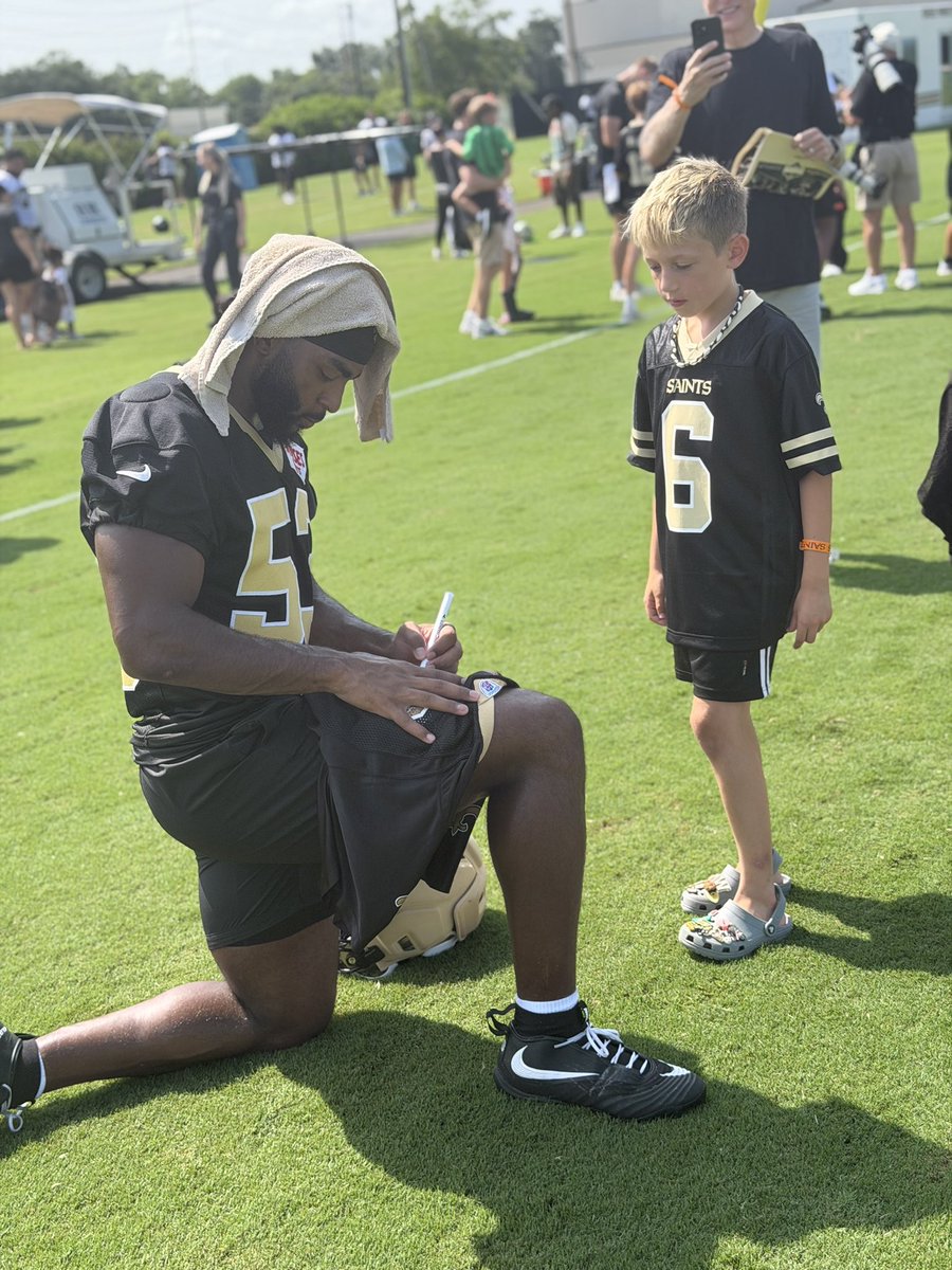 youlondat's tweet photo. Always, make time for the kids.  #JFord #saints https://t.co/Z0988Tu5U8