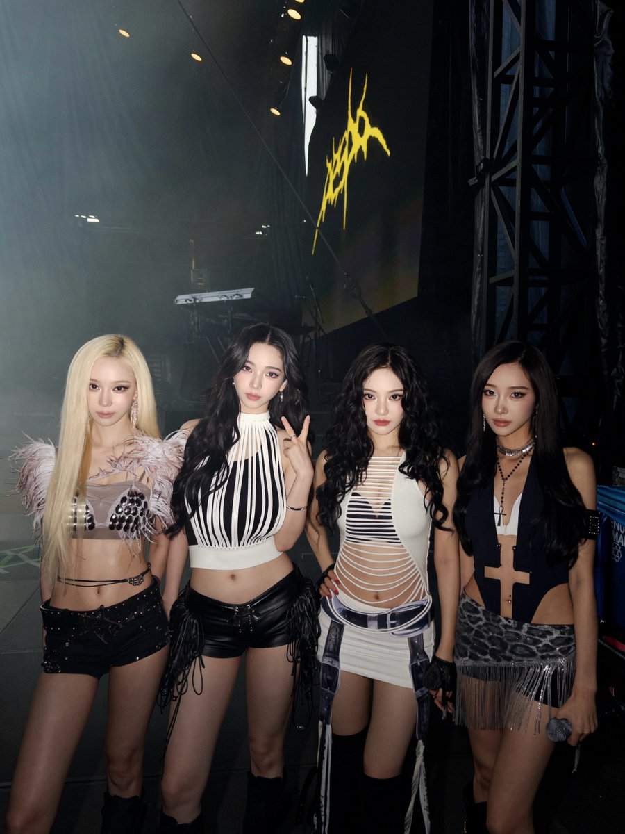 aespa_official's tweet photo. @Lollapalooza, you guys were truly epic!! ❤️‍🔥

#aespa #æspa #에스파
#Lollapalooza #Lolla https://t.co/4FuTfntdUd