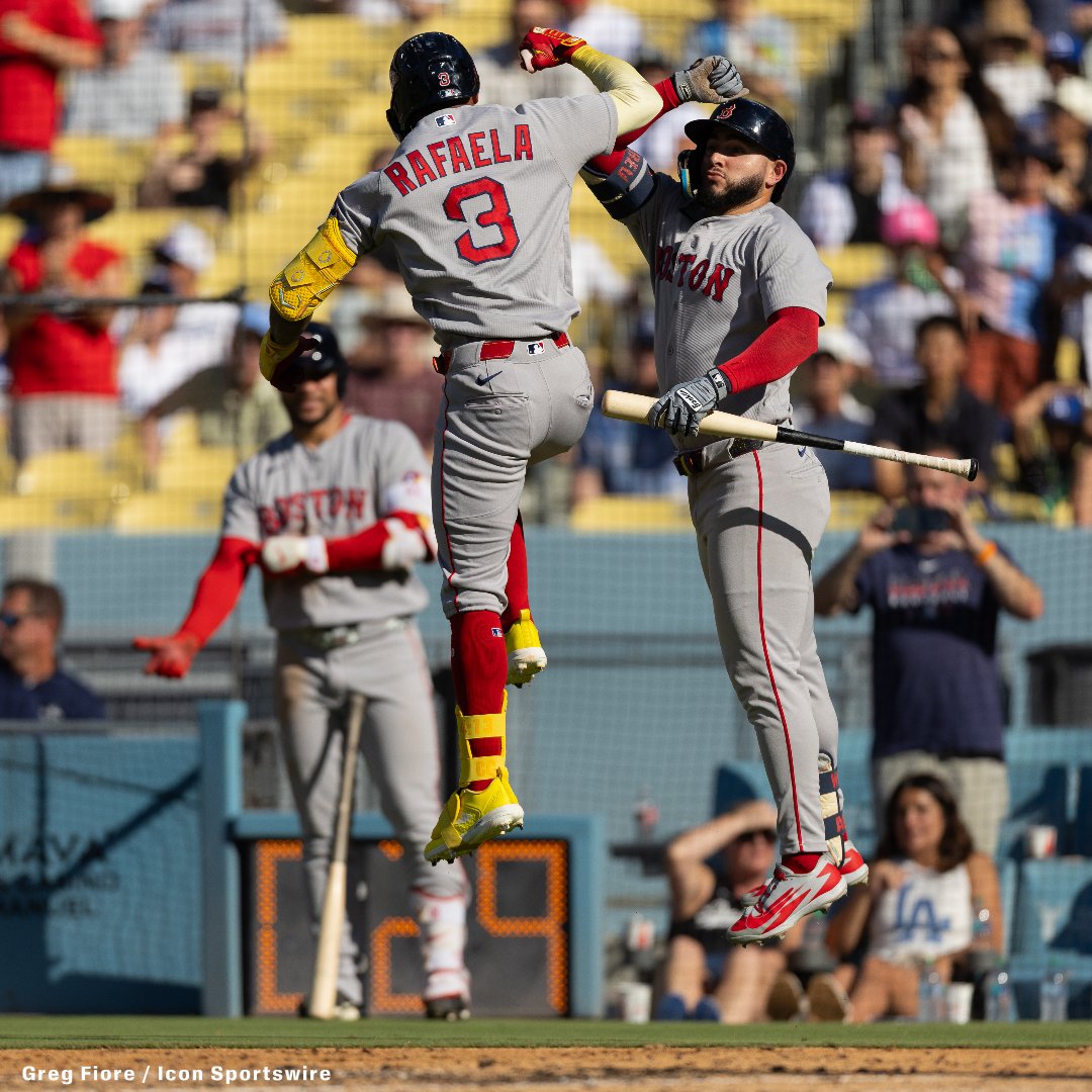 ESPNInsights's tweet photo. The Red Sox 6 road series sweeps are the most of any team this season! 

Boston has won 15 of its last 16 road games for the first time since 1939 ⚾️ https://t.co/Q6SdqP7riJ
