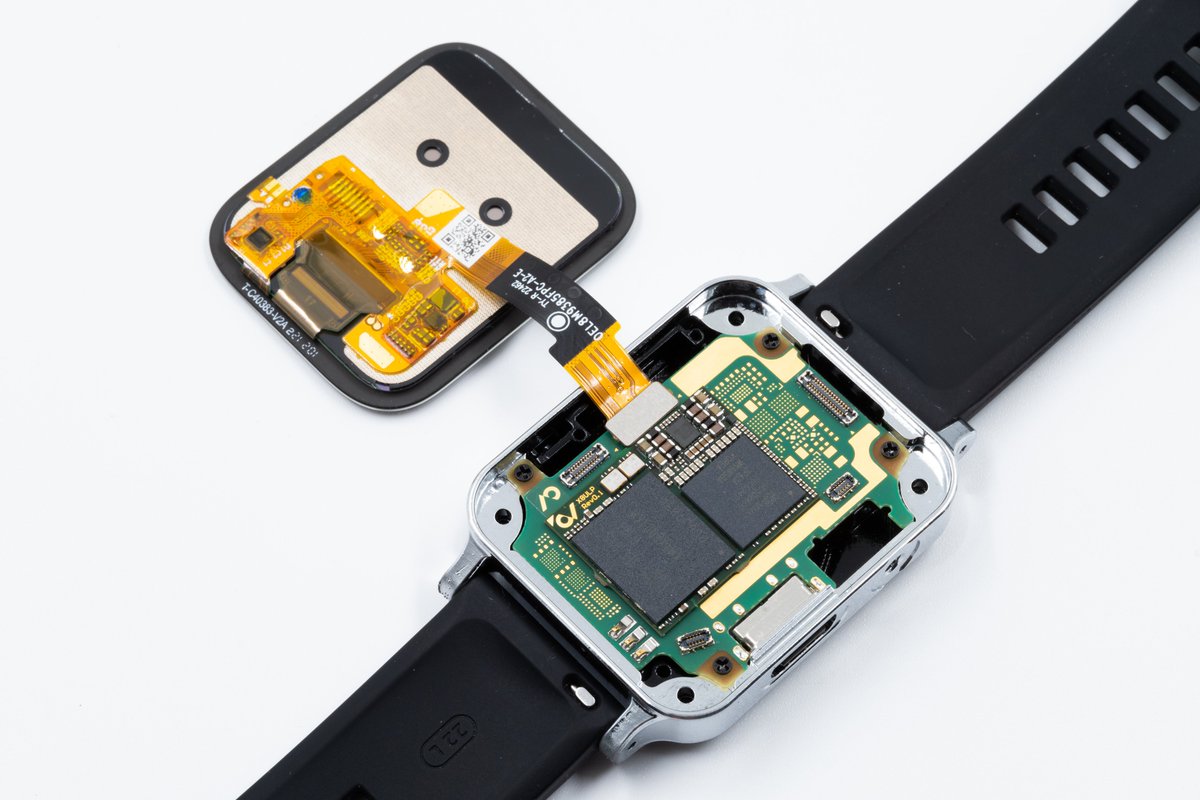 QVHenkel's tweet photo. Schematics for the new mainboard are done🙌(still need to clean it up though) We can now connect an external display to the watch via USB-C 😄 https://t.co/OMsvcsvrVO