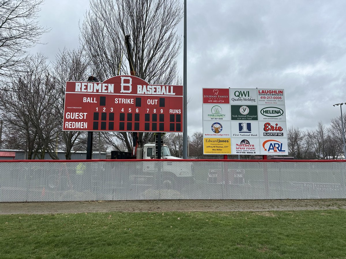 BaseballRedmen's tweet photo. We embarked on a big project this year with a new scoreboard &amp; sponsor sign. Lake Erie Construction was a huge contributor to the completion of this project donating labor, time, &amp; materials. Businesses like yours make these projects possible.  Thank you! 👏 https://t.co/pzQYluREvH
