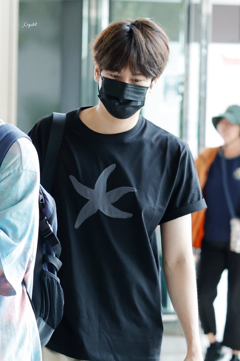 Crystal331_'s tweet photo. 260803 🛫

#iKON #아이콘 
#iKON_FOUREVER_TOUR https://t.co/szGoGMlg1o