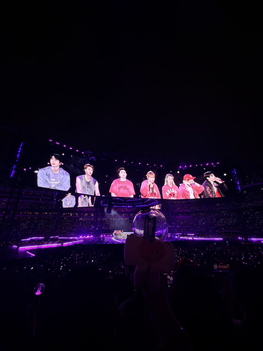 thvchapters's tweet photo. until I see you again, my bangtan 💜 https://t.co/89JxObrae0