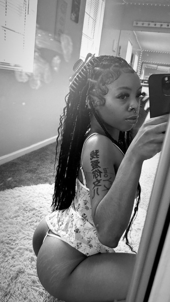 SlutChasanii's tweet photo. This bitch gon let you cum all over again 🥵💦 #philly #phillylinks #delaware #phillyfreaks #phillyteens https://t.co/N7TDZsoxs3