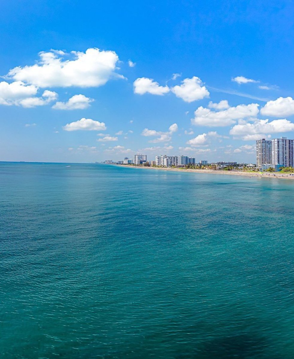 visitlauderdale's tweet photo. Sunny beaches aren't hard to find here in Greater Fort Lauderdale. 🌞
Plan your Florida vacation and enjoy year-round sunshine in one of South Florida's favorite destinations.
#floridabeaches #broward #beachtown #fortlauderdale #ftlauderdalebeach https://t.co/AjOUP1NeuX