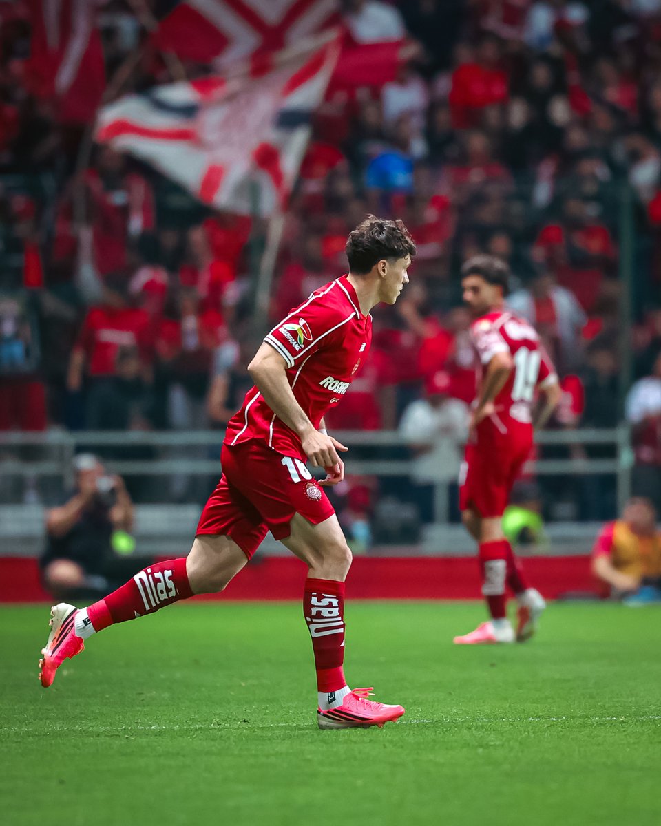 TolucaFC's tweet photo. Hola, Viñas 🇺🇾⚽️ https://t.co/JnwHaSlOic