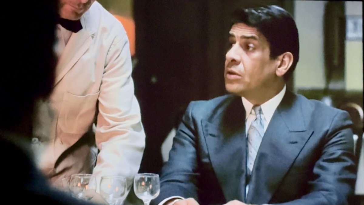 LvClassicFilms's tweet photo. “How’s the Italian food in this restaurant?”
“Good. Try the veal. It’s the best in the city.” https://t.co/GBurx73Qyt