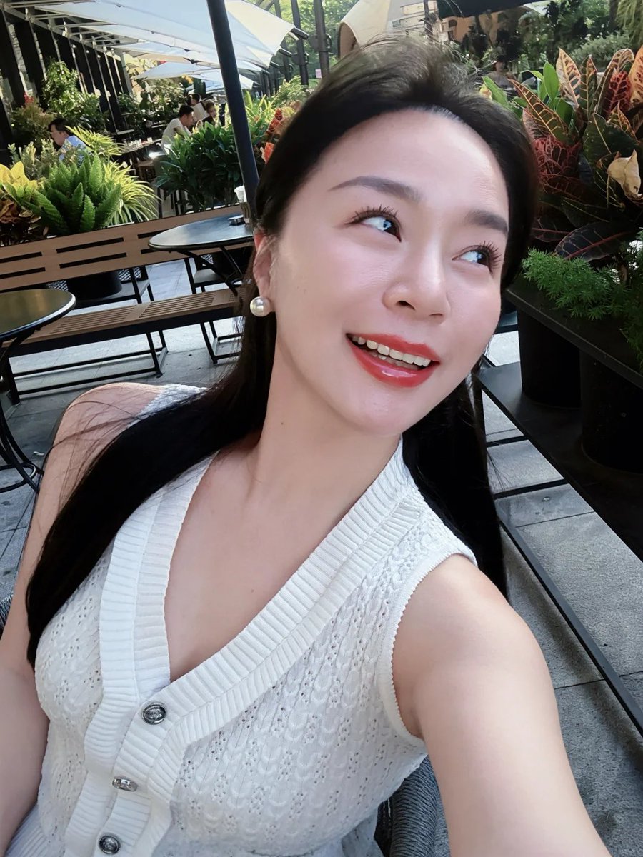 Mia388yz's tweet photo. The wonderful weekend is over! A busy week is about to begin! Are you ready? https://t.co/GK0a9Akbo9