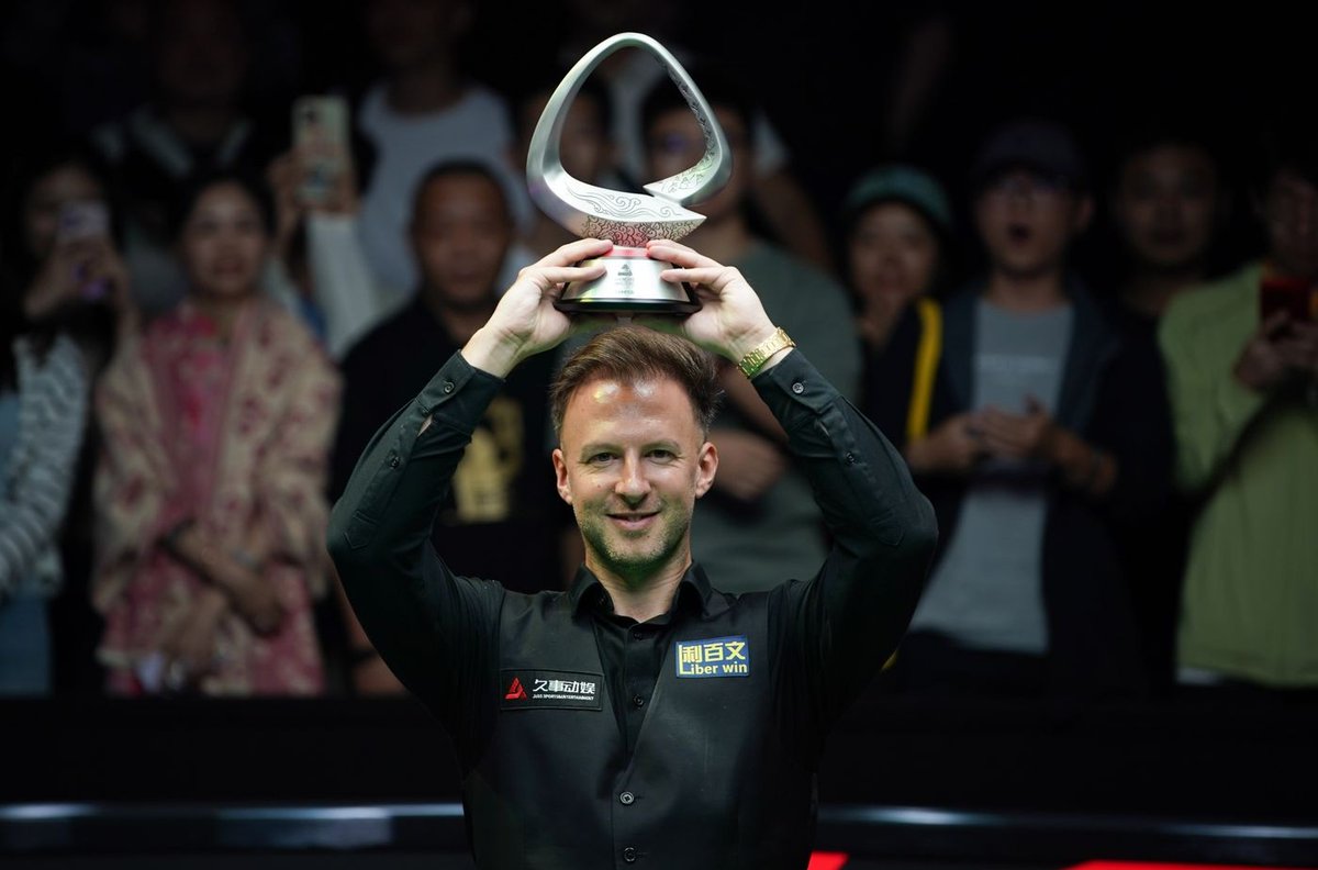 DeplasmanOtobsu's tweet photo. 🏆 Judd Trump, Shanghai Masters'ta 2. kez şampiyon!
Dünya 1 numarası finalde son şampiyon Kyren Wilson'ı 11-6 mağlup ederek hem £210.000'luk büyük ödülün sahibi oldu hem de 2015'in rövanşını aldı. 🎱🔥
"Ace in the Pack" sezona fırtına gibi başlıyor!
#Snooker #JuddTrump https://t.co/zraL0YZIbH