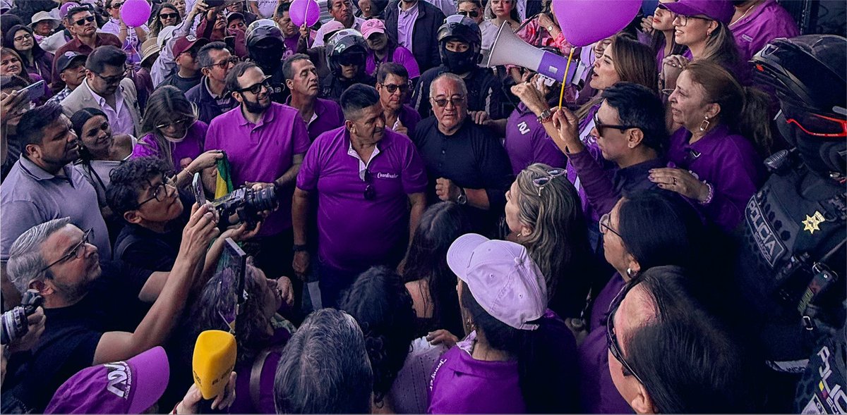 Adnecuadorok's tweet photo. GIOVANNA UBIDIA 𝑽𝑨🧬🇪🇨💪🏻
¡LA LUCHA ES POR TODO PICHINCHA! 
Este movimiento apuesta por una mujer que conoce el territorio, escucha y sabe convertir la cercanía en gestión. @GiovaUbidiaOk encabezará la candidatura a la Prefectura para unir a la provincia alrededor de una agenda común: conexión, producción y oportunidades.