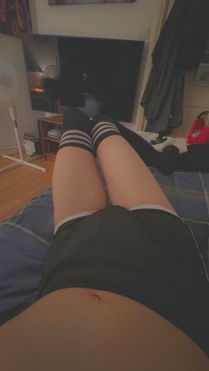 TherealGSDownz's tweet photo. When the thighs are too OP 😵‍💫 https://t.co/eVIlyX3n2o