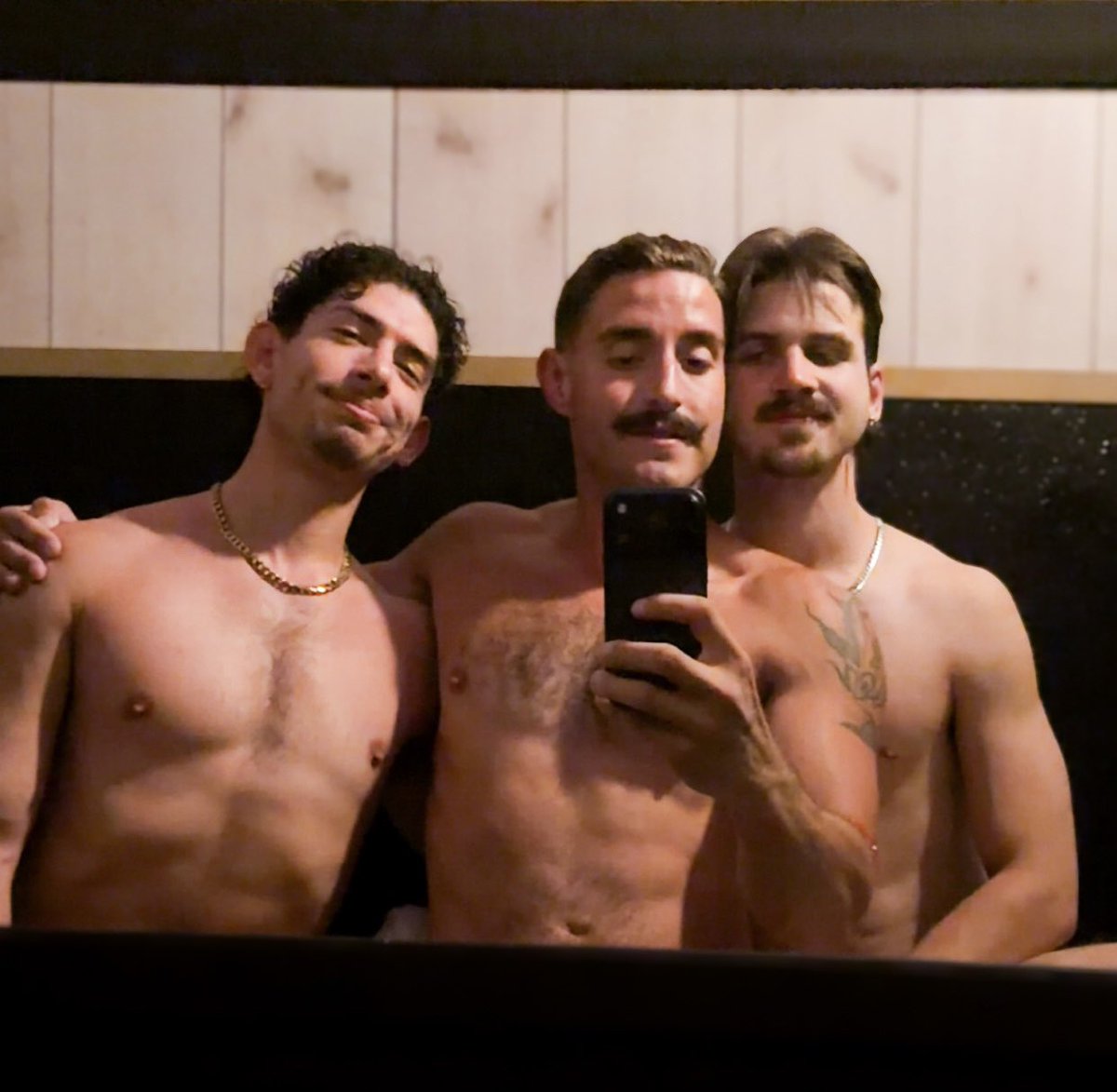 _jordanjoseph_'s tweet photo. Bath house boys ❤️‍🔥 @AbleRawhide @JacobRidezz https://t.co/4LOoRGgvGT